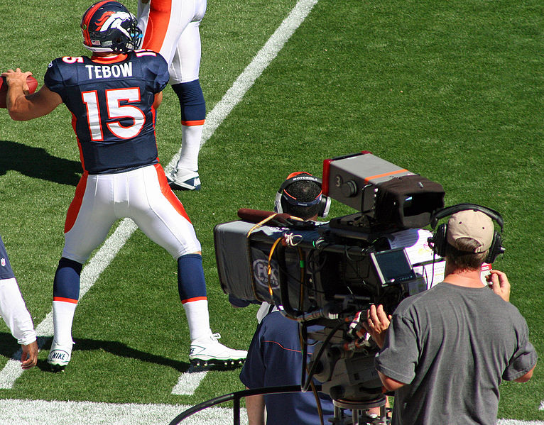 766px-Tim_Tebow_Broncos_rear_view