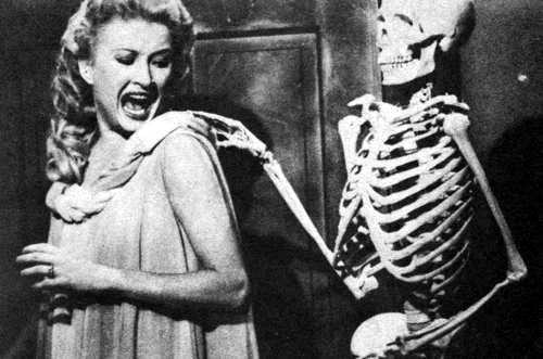 The House on haunted hill” William Castle 1959