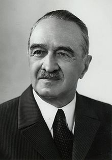 Cómo el mundo evitó el Juicio Final (III) 4 Anastas Mikoyan ayudó a Kruschev a reflexionar sobre sus órdenes iniciales de desafiar el bloqueo a toda costa.