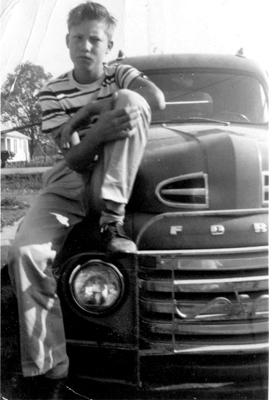 Jimmy Lee Swaggart en sus tiempos de adolescente rebelde aficionado a la "música de negros".