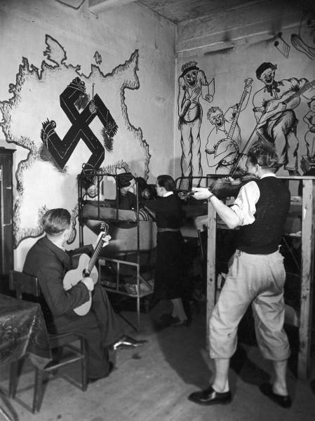 Jazz y nazismo - refugiados judíos en un sótano parisiense