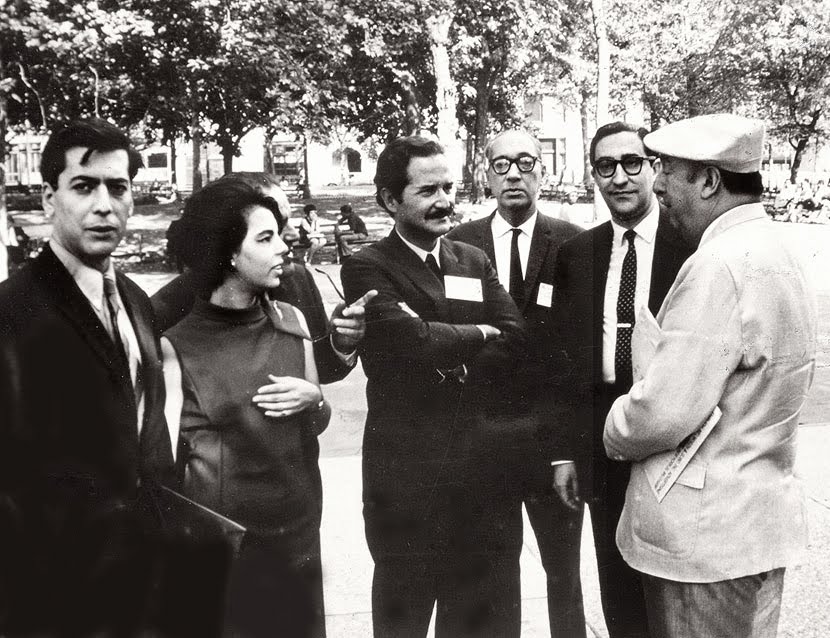 Vargas Llosa, Onetti, Neruda._
