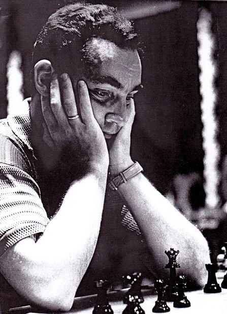 En 1972 Taimanov seguía siendo un paria en la URSS a causa de su derrota frente a Fischer. Spassky corría el riesgo de seguir la misma estela.