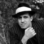 Diez&nbsp;canciones rom&aacute;nticas italianas cuyos protagonistas deber&iacute;an hac&eacute;rselo mirar