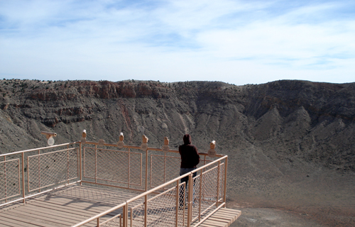 Interior del cráter Barringer, creado por un impacto hace 50.000 años (fotografía de New Mexico State University)