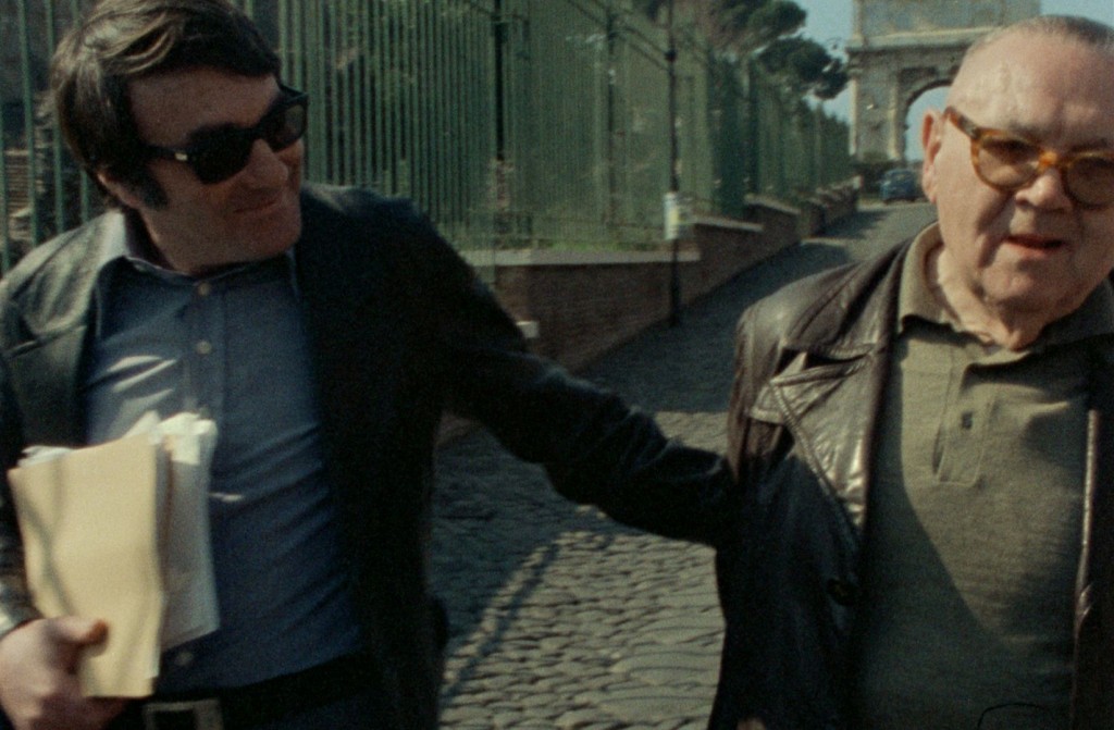 Claude Lanzmann (izquierda) y Benjamin Murmelstein (derecha) pasean por Roma en 1975 durante una secuencia de El último de los injustos. (Fotografía: Avalon)