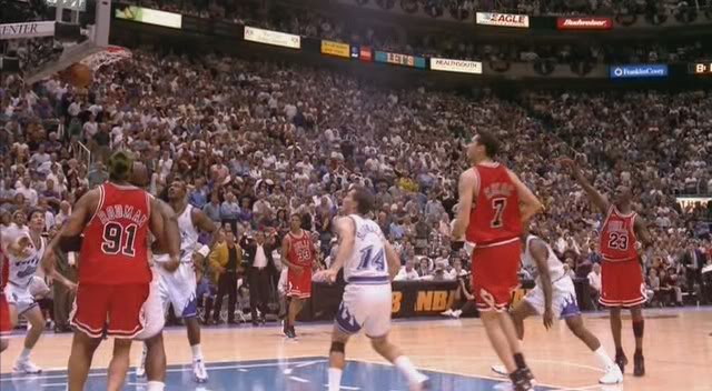 La resonancia más célebre en la historia de la NBA (Michael Jordan, Utah, 14/VI/1998).