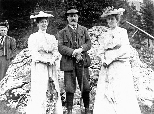 Freud y dos de sus hermanas. (DP)