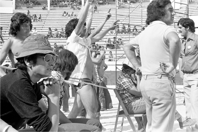 Flores y Eva-Rock: historia de unos pioneros del heavy rock en la España de Franco 6 Público en el Festival de la Cochambre. Fotografía: Pep Rigol.