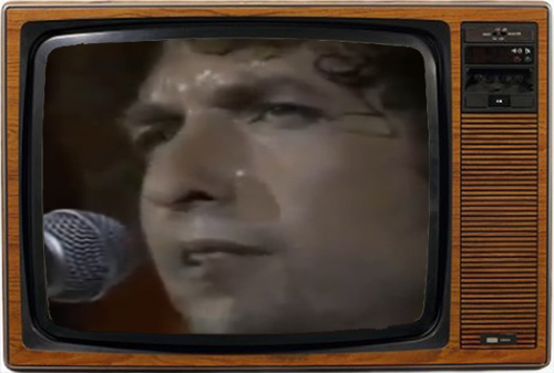 Circunstancias varias convirtieron la actuación de Bob Dylan en un fiasco (foto: NBC)