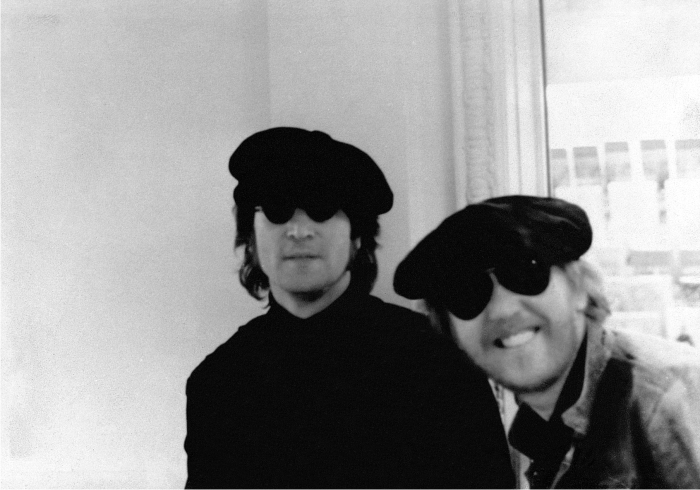 John Lennon y Harry Nilsson. Foto cortesía de The Estate of Harry Nilsson.
