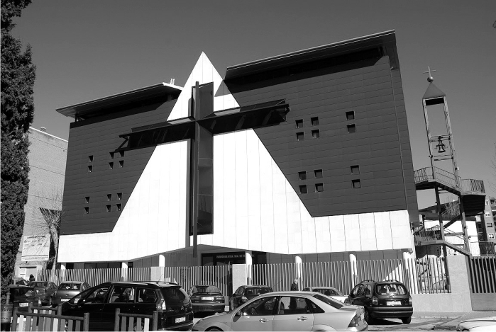 Las treinta y tres iglesias más espeluznantes de Madrid 18 Nuestra Señora de Valvanera. 2010.