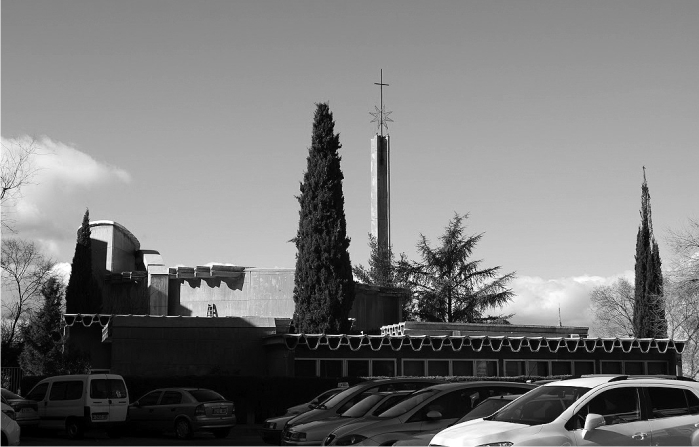 Las treinta y tres iglesias más espeluznantes de Madrid 26 Santa Ana y Nuestra Señora de la Esperanza. Miguel Fisac Serna. 1966.