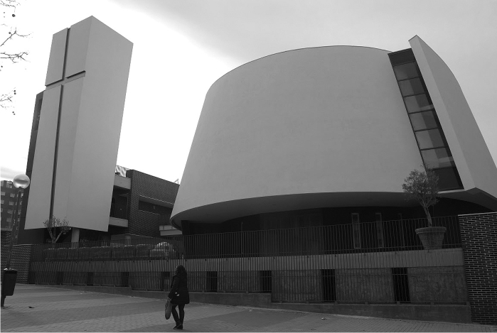 Las treinta y tres iglesias más espeluznantes de Madrid 3 Parroquia Nuestra Señora de Calcuta (Vicálvaro). 2013.