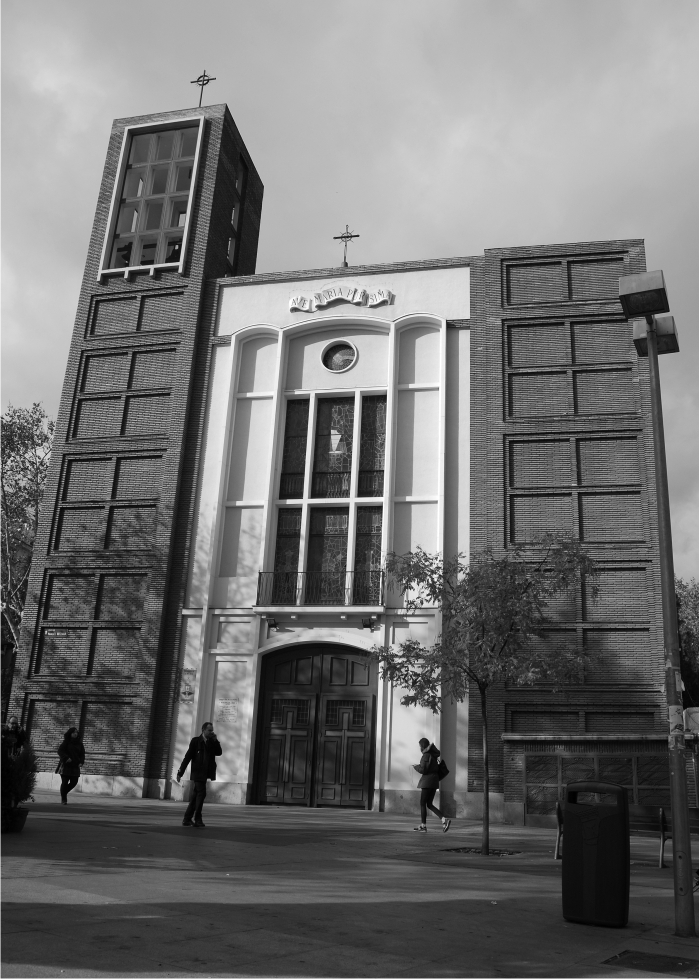 Las treinta y tres iglesias más espeluznantes de Madrid 32 Nuestra Señora de Covadonga. Manuel Muñoz Monasterio. 1953.