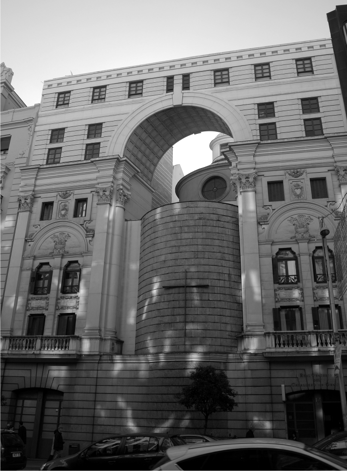 Las treinta y tres iglesias más espeluznantes de Madrid 9 Real Oratorio de Gracia. Javier Feduchi Benlliure. 1993.