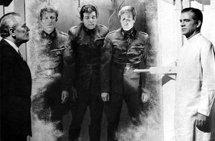 Historia del cine de zombis (II): Los locos años sesenta 2 "¿A cuánto va el cuarto y mitad de nazi congelado, oiga?" (Foto: Seven Arts)