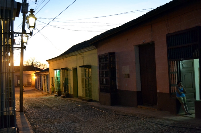 Cuba, una narrativa 7 Una calle de la ciudad colonial de Trinidad, en el sur del país.