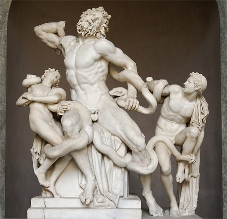 ¿Qué escultura parece que fuera a cobrar vida? 3 3