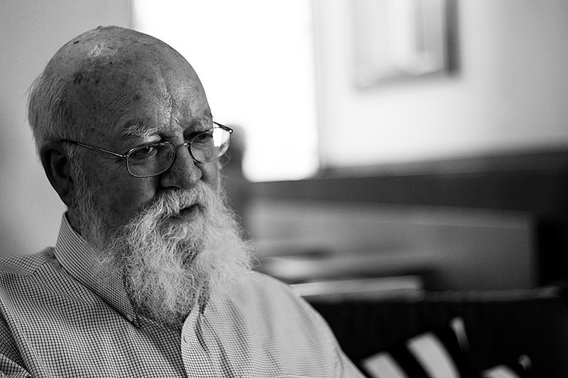 Daniel Dennett para jot down 3