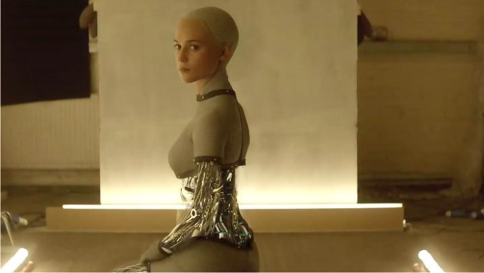 La robot Ava en Ex-Machina. Imagen: DNA Films.