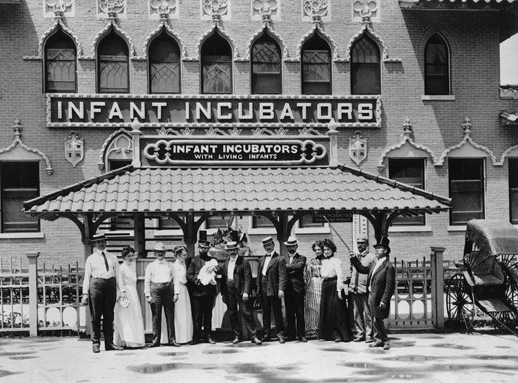 Employees stand before the Infant Incubators building at the 1901 Pan-American Exposition in Buffalo, New York. (Library of Congress)