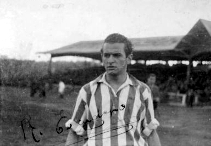Foto autografiada por Rafael Escudero el año que salvó al Athletic Club. Imagen: cortesía de Memorias del fútbol vasco.