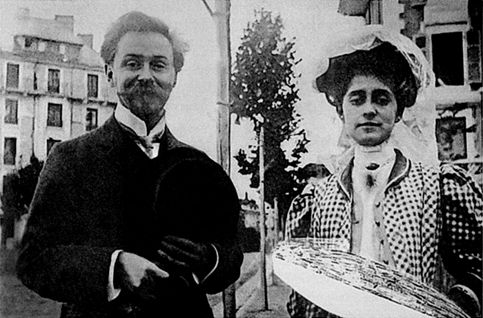 Alexander Scriabin y su segunda esposa, Tatiana Schloezer, en 1909. Ambos tenían una visión metafísica, casi mágica, de la música. La personalidad mística de Tatiana, que también tocaba el piano, ayudaba al compositor en su perenne propósito de escapar de lo mundano. (Imagen; DP)