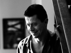 LA MOUSTACHE, director Emmanuel Carrere on set, 2005, (c) Pathe Films/courtesy Everett Collection