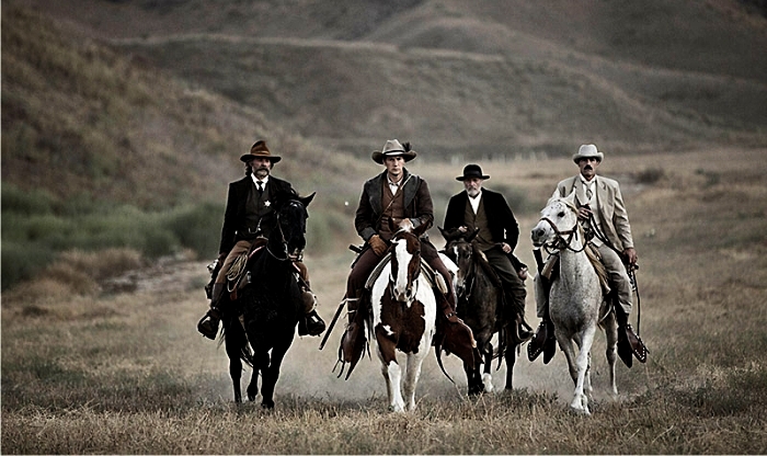 El circo de pulgas de Bone Tomahawk 1 Imagen: Caliber Media Company.