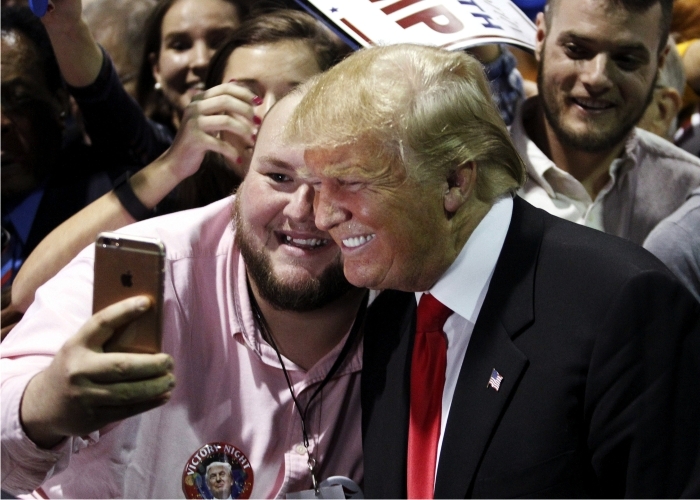 Donald Trump tras un mitin. Foto: Cordon Press.