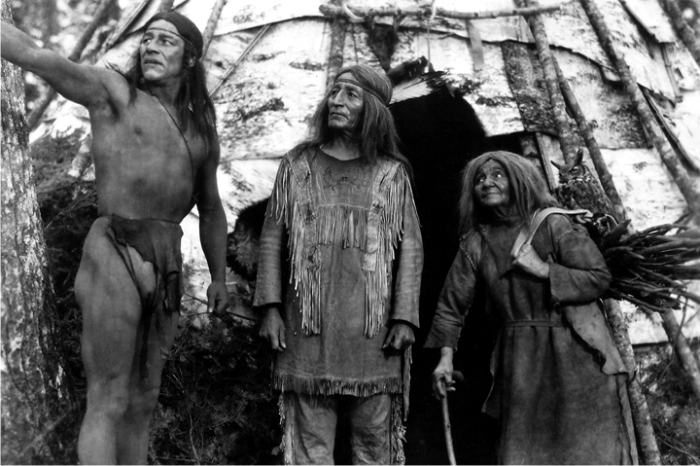El papel, o papelón, de los indios en el cine (I): el salvaje despiadado 3 Escena de The silent enemy. Imagen: Paramount Pictures.