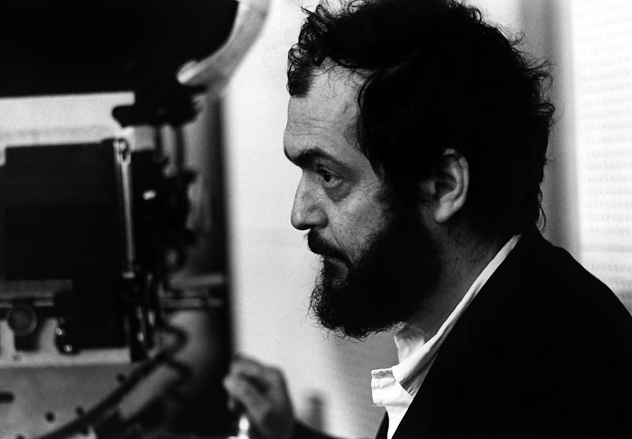 Stanley Kubrick sur le plateau du film Orange Mecanique 1972 - Stanley Kubrick on the set of CLOCKWORK ORANGE, 1972