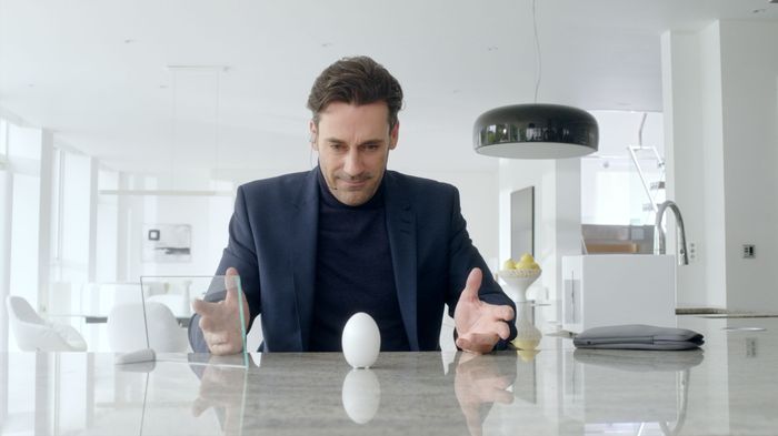 Black Mirror: tercera embestida 2 «White Christmas», Black Mirror, 2014. Imagen: Zeppotron Channel 4.
