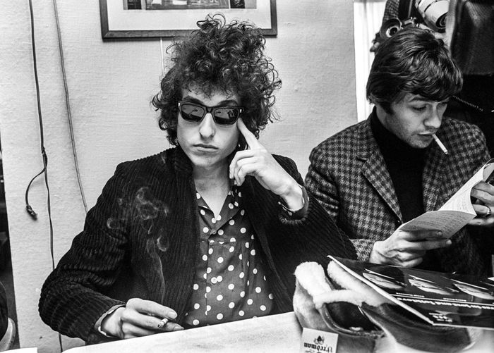 ¿Es que nadie piensa en los niños? 4 STOCKHOLM 1966-09-28 *For Your FIles* Bob Dylan during anpress conference in Stockholm, Sweden April 28, 1966 during his ' Bob Dylan World Tour 1966 Foto: Olle Lindeborg / TT / Kod: 190