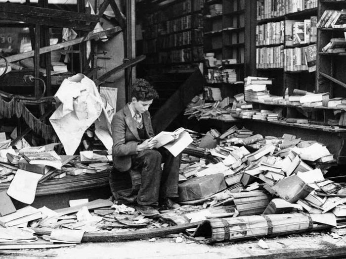 El (des)aparecer de los libros 2 boybookstoreblitz