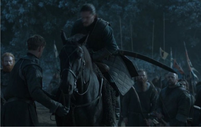 La terrorífica espada de goma valyria en acción. Imagen: HBO.
