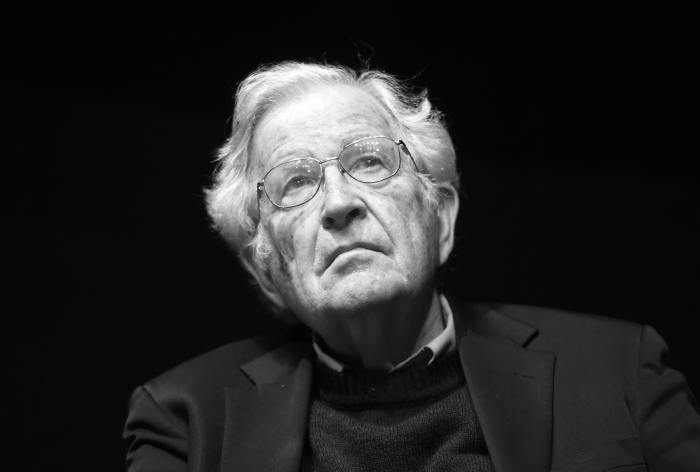 ¡Feliz cumpleaños, Noam Chomsky!