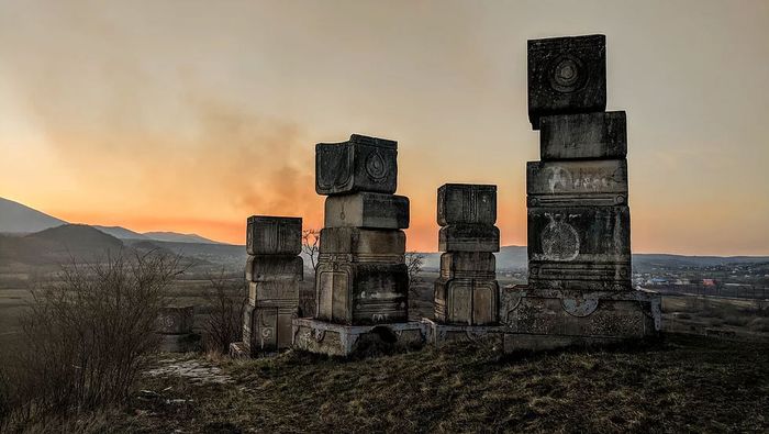 Monumentos para la reconciliación y el nacimiento del nuevo hombre socialista yugoslavo 1 Foto 1 pie Bihac