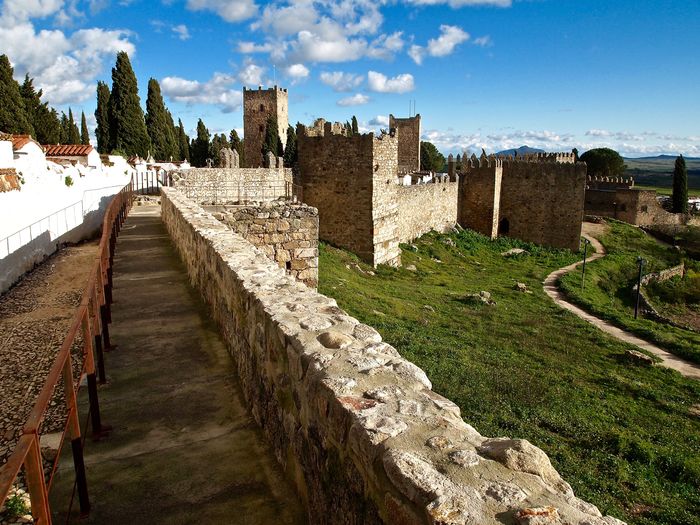Trujillo: piedra y luz 3 las murallas 1
