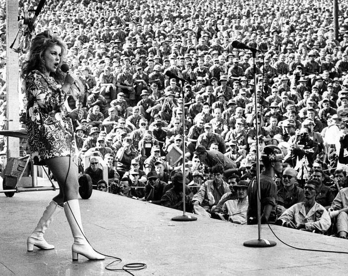 Tina Turner y Ann-Margret: la pareja atómica 2 oie 1102650BRys6gw5