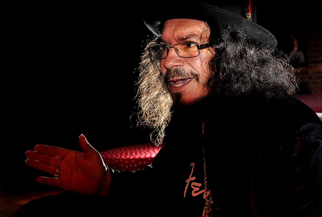 Raimundo Amador: «A Jimi Hendrix se lo debo todo»