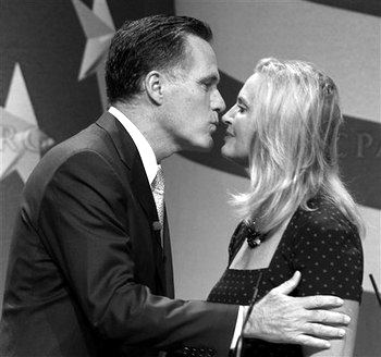 mitt kiss