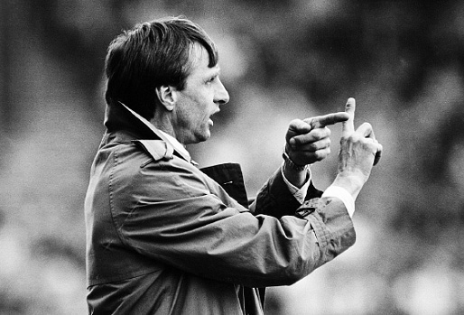 Diez partidos en los que Cruyff se jugó el despido (y II)