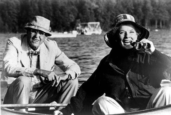 Henry Fonda y Katharine Hepburn en El estanque dorado CC