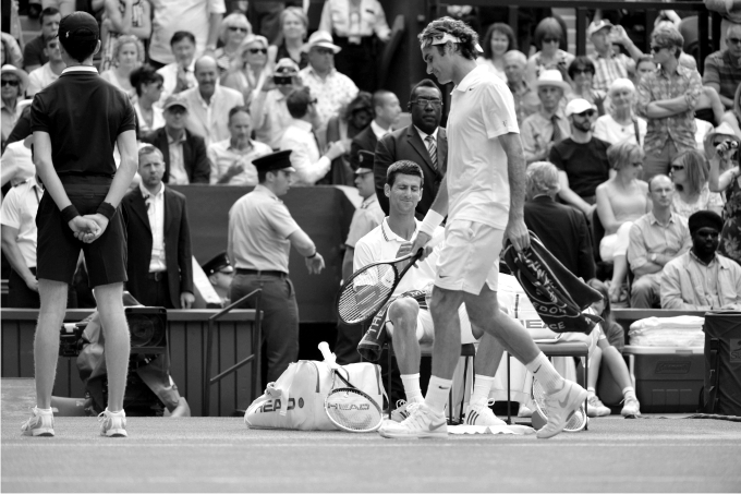 Federer y Djokovic en el último Wimbledon. Foto Cordon Press. p