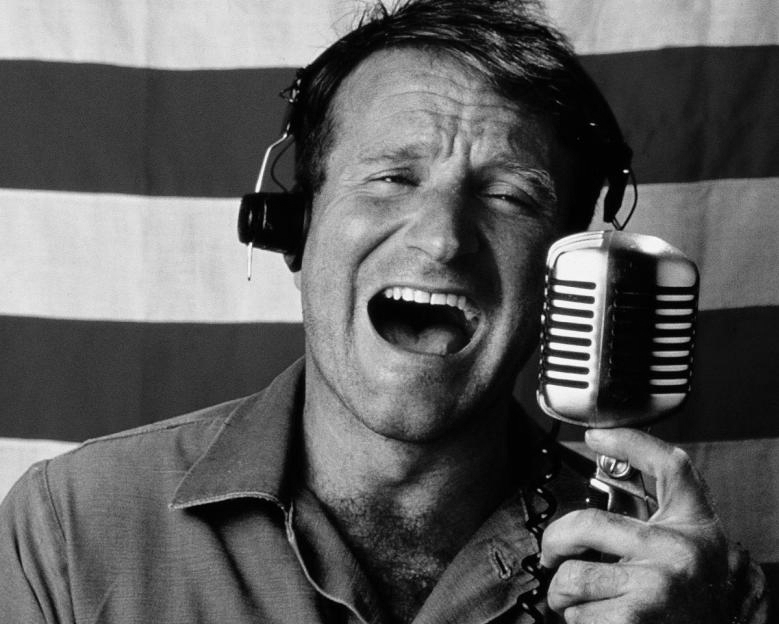 Robin Williams en Goog Morning Vietnam. Imagen Touchstone Pictures p2