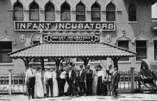 Employees stand before the Infant Incubators building at the 1901 Pan-American Exposition in Buffalo, New York. (Library of Congress)