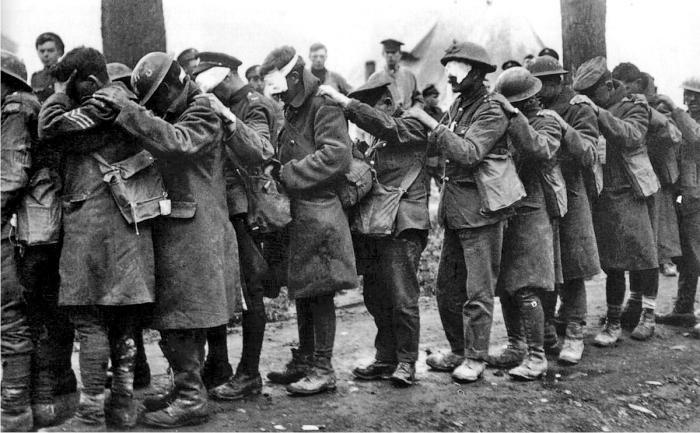 Soldados británicos cegados por gases en la Primera Guerra Mundial. Foto DP.