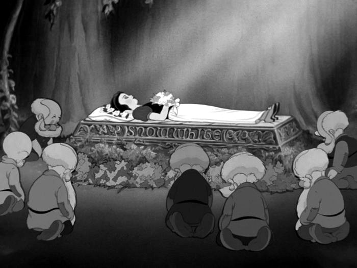 Snow white disneyscreencaps.com 9329p